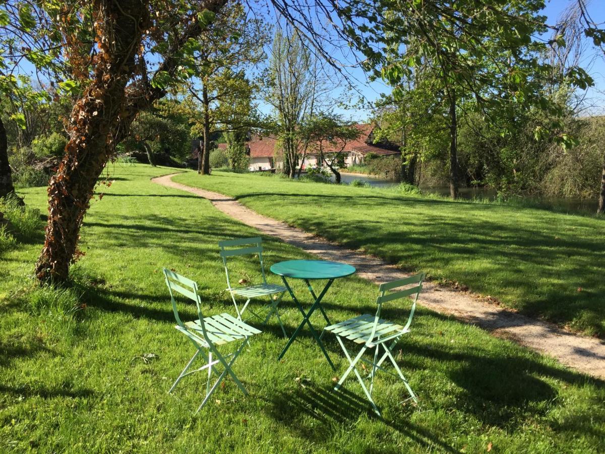 Bed and Breakfast Ancien moulin Créancey Exterior foto